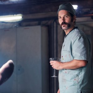 Mute: una scena con Paul Rudd