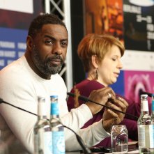Berlino 2018: uno scatto di Idris Elba alla conferenza di Yardie