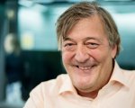 Stephen Fry: 'Ho un cancro alla prostata, ma tutto sta andando bene'