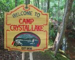 Venerdì 13: andare in vacanza a Camp Crystal Lake ora è possibile!