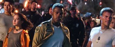 Pacific Rim: Uprising, una foto dei protagonisti del film