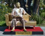 Harvey Weinstein: una statua del produttore esposta in vista degli Oscar!