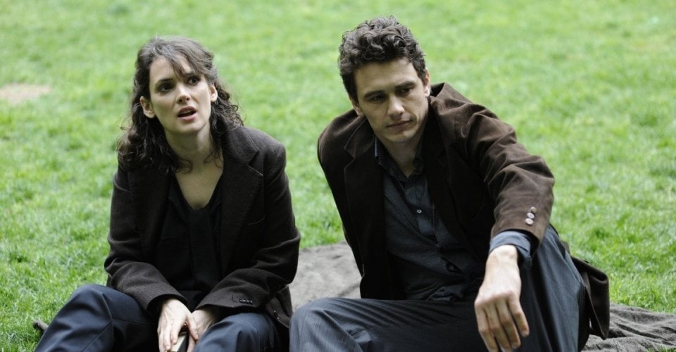 Winona Ryder e James Franco in una scena di The Letter