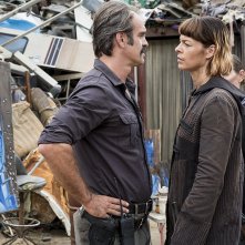 The Walking Dead: Steven Ogg e Pollyanna McIntosh nell'episodio The Lost and the Plunderers