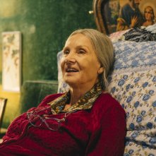 Metti la nonna in freezer: Barbara Bouchet in una scena del film