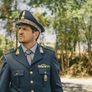 Metti la nonna in freezer: Fabio De Luigi in una scena del film