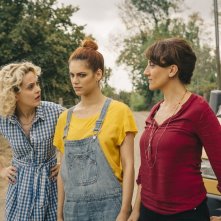 Metti la nonna in freezer: Lucia Ocone, Marina Rocco e Miriam Leone in una scena del film