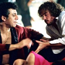 Wonderland: Val Kilmer in una scena del film