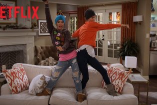 Alexa & Katie - Trailer Ufficiale Italiano 