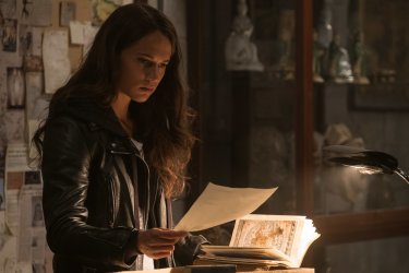 Tomb Raider: Alicia Vikander in un momento del film