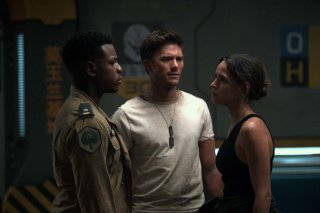 Pacific Rim - La rivolta: Scott Eastwood, John Boyega e Adria Arjona in una scena del film