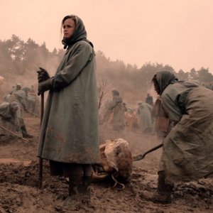 The Handmaid's Tale: primo sguardo ad Alexis Bledel nella stagione 2