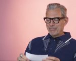 Jeff Goldblum legge i tweet 'bollenti' su... Jeff Goldblum