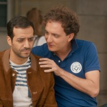 Sposami, stupido!: David Marsais e Tarek Boudali in un momento del film