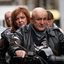 The Constitution - Due insolite storie d'amore: Nebojsa Glogovac e Dejan Acimovic in un momento del film