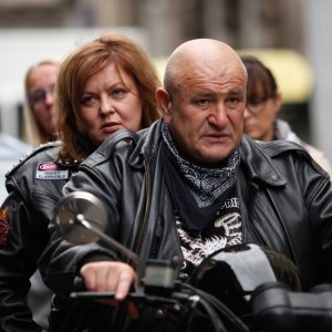 The Constitution - Due insolite storie d'amore: Nebojsa Glogovac e Dejan Acimovic in un momento del film