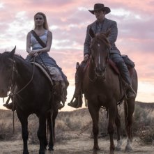 Westworld: Evan Rachel Wood e James Marsden in una foto della seconda stagione