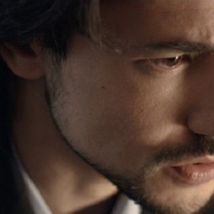 Transfert: un primo piano di Alberto Mica