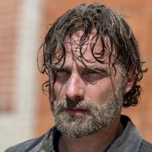 The Walking Dead: un primo piano di Andrew Lincoln nell'episodio The Key