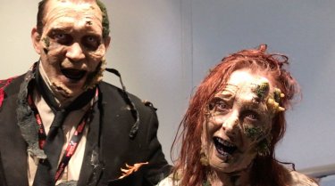 images/2018/03/19/walker_stalker_london.jpg