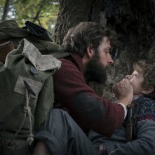 A Quiet Place - Un posto tranquillo: John Krasinski e Noah Jupe in una scena del film
