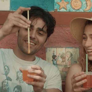 Era giovane e aveva gli occhi chiari: Federica De Benedittis e Mario Di Fonzo in un'immagine del film