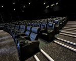 Tenta di recuperare il telefonino dopo il film: un uomo muore in un cinema UK