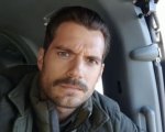 Henry Cavill dice addio ai suoi baffi con ironia: 'Se ne sono andati davvero, non è CGI!'