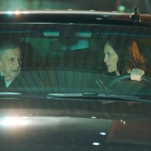 X-Files: William B. Davis e Annabeth Gish nell'episodio Il figlio perduto
