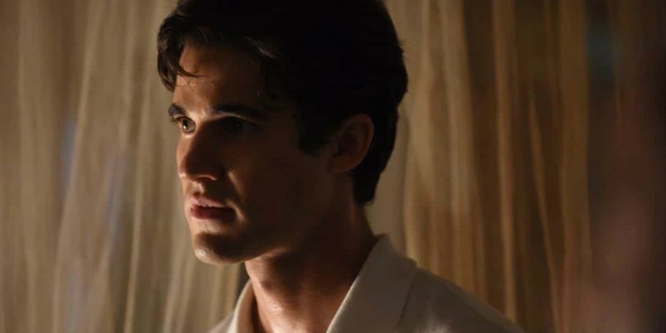 American Crime Story: un primo piano di Darren Criss