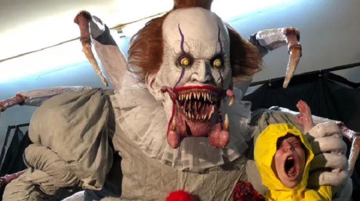 It: ecco il terrificante animatronic di Pennywise! - Movieplayer.it