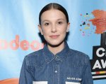 Millie Bobby Brown ricorda le vittime di Parkland sul palco dei Kids' Choice Awards