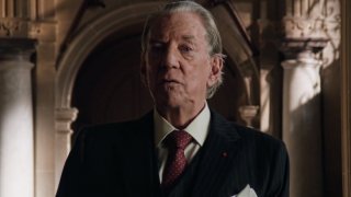 Trust: Donald Sutherland in una scena