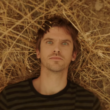 Legion: un primo piano di Dan Stevens nella seconda stagione