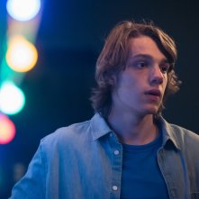 Succede: Matteo Oscar Giuggioli in una scena del film