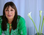 American Horror Story 8: Anjelica Huston nel cast? American Crime Story 3 a rischio