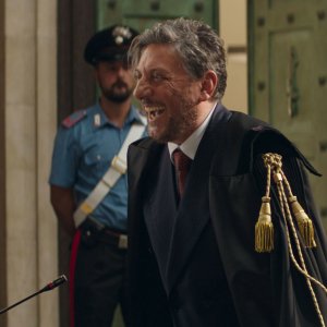Il tuttofare: Sergio Castellitto in una scena del film