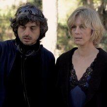 Parlami di Lucy: Antonia Liskova e il regista Giuseppe Petitto sul set