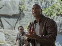 Dwayne Johnson, il discorso commovente durante la premiazione: 'Stiamo tutti passando un momento difficile'