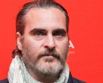 Joaquin Phoenix non è intimorito dal confronto con il Joker di Heath Ledger