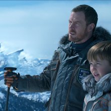 Lost in Space: Toby Stephens e Maxwell Jenkins nella prima stagione