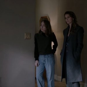 The Americans: Holly Taylor e Keri Russell nella sesta stagione