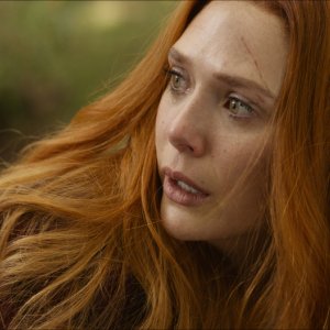 Avengers: Infinity War, un primo piano di Elizabeth Olsen