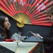 Ci vuole un fisico: Anna Ferraioli Ravel e Alessandro Tamburini in una scena del film