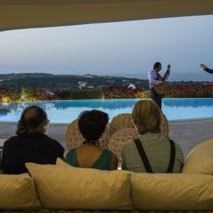 Loro 1: Giovanni Esposito e Toni Servillo in una scena del film