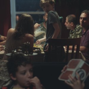 They: Rhys Fehrenbacher in una scena di gruppo