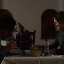 Stato di ebbrezza: Francesca Inaudi ed Elisabetta Pellini in una scena del film