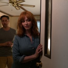 The Strangers - Prey at Night: Christina Hendricks e Martin Henderson in una scena del film