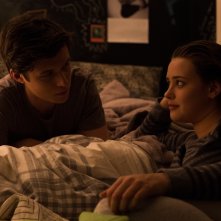 Tuo, Simon: Nick Robinson e Katherine Langford in una scena del film