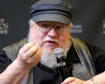 George R.R. Martin annuncia un nuovo libro e rimanda The Winds of Winter al 2019!